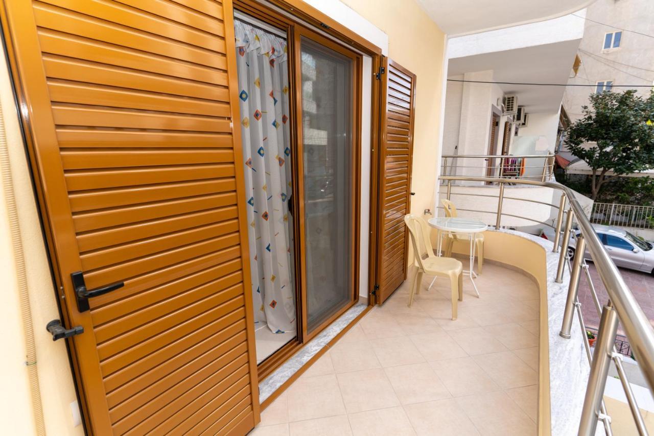 Apartament Sheme's *